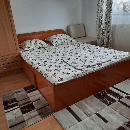 Apartament Casa Lica Caciulata Zewnętrze zdjęcie