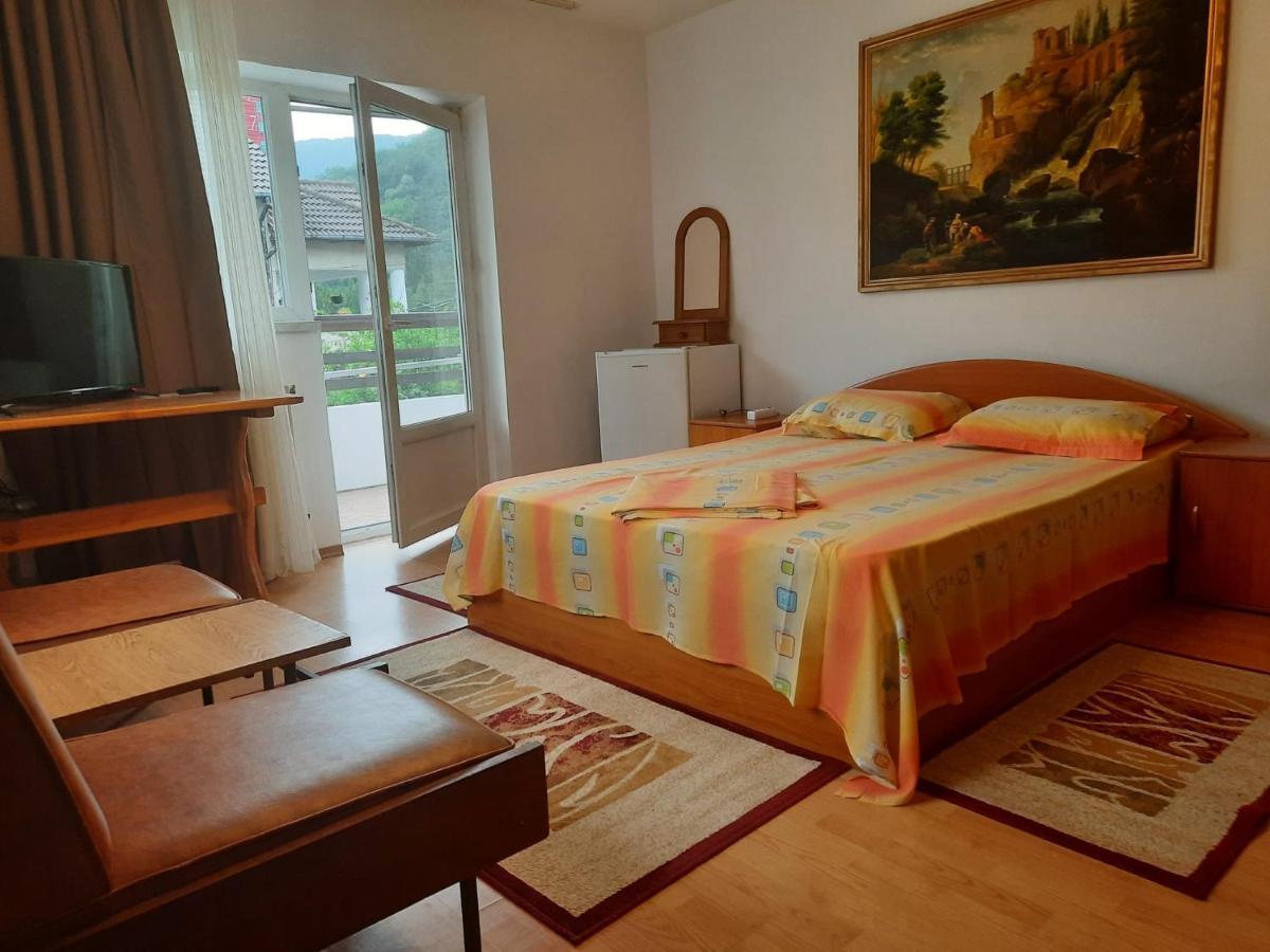 Apartament Casa Lica Caciulata Zewnętrze zdjęcie